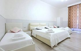 Oscar suite home